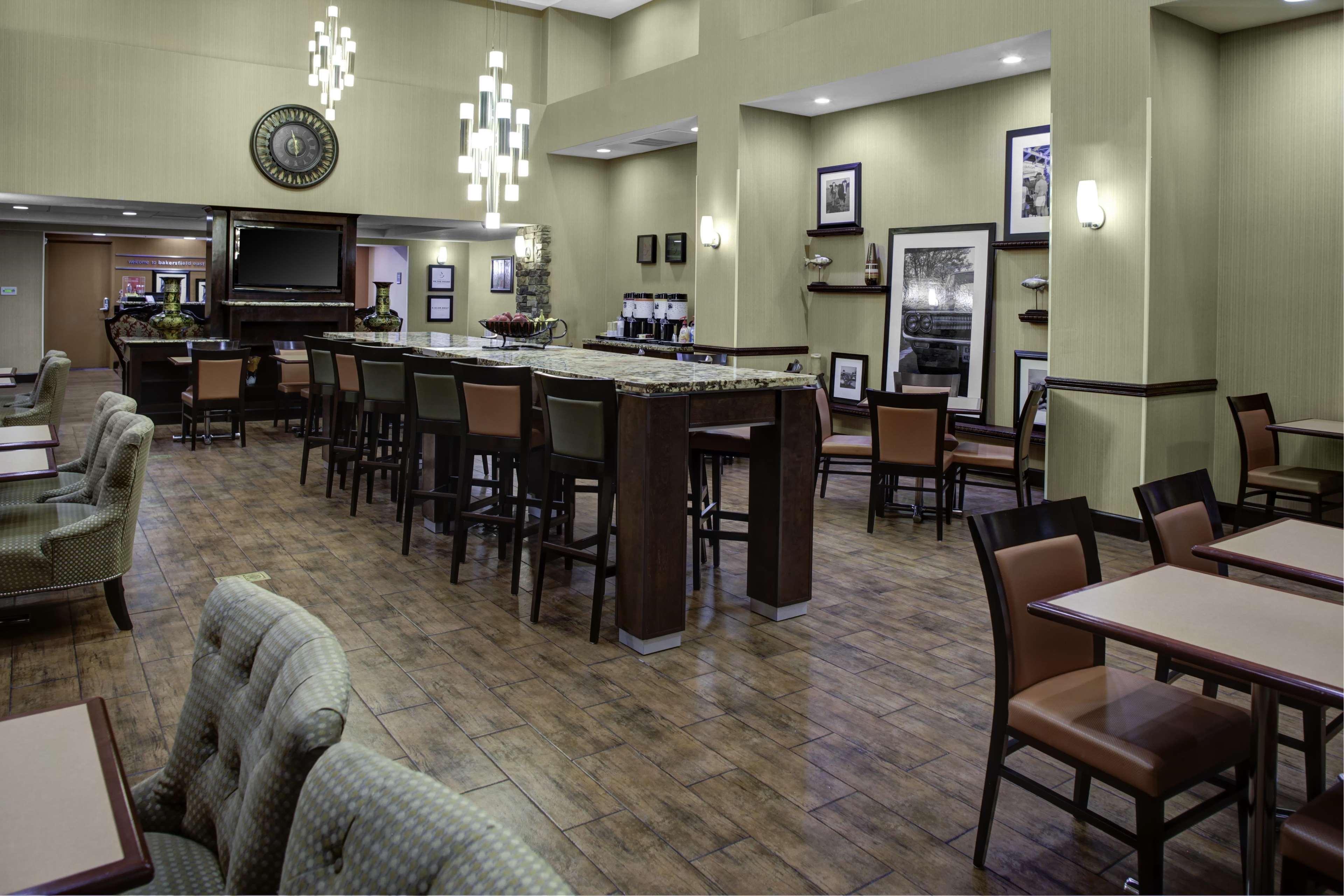 Hampton Inn And Suites Bakersfield / Highway 58 Kültér fotó
